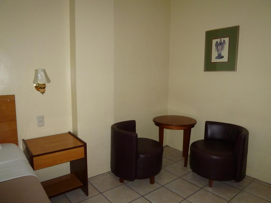 Sequoia Inn Davao City Δωμάτιο φωτογραφία