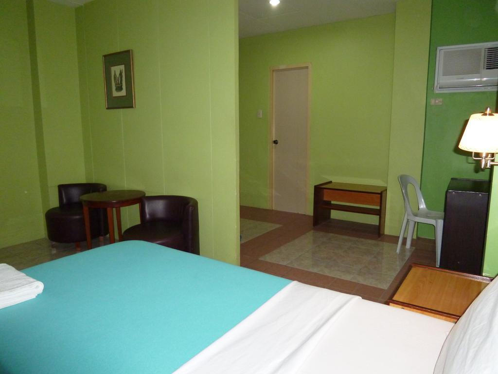 Sequoia Inn Davao City Δωμάτιο φωτογραφία